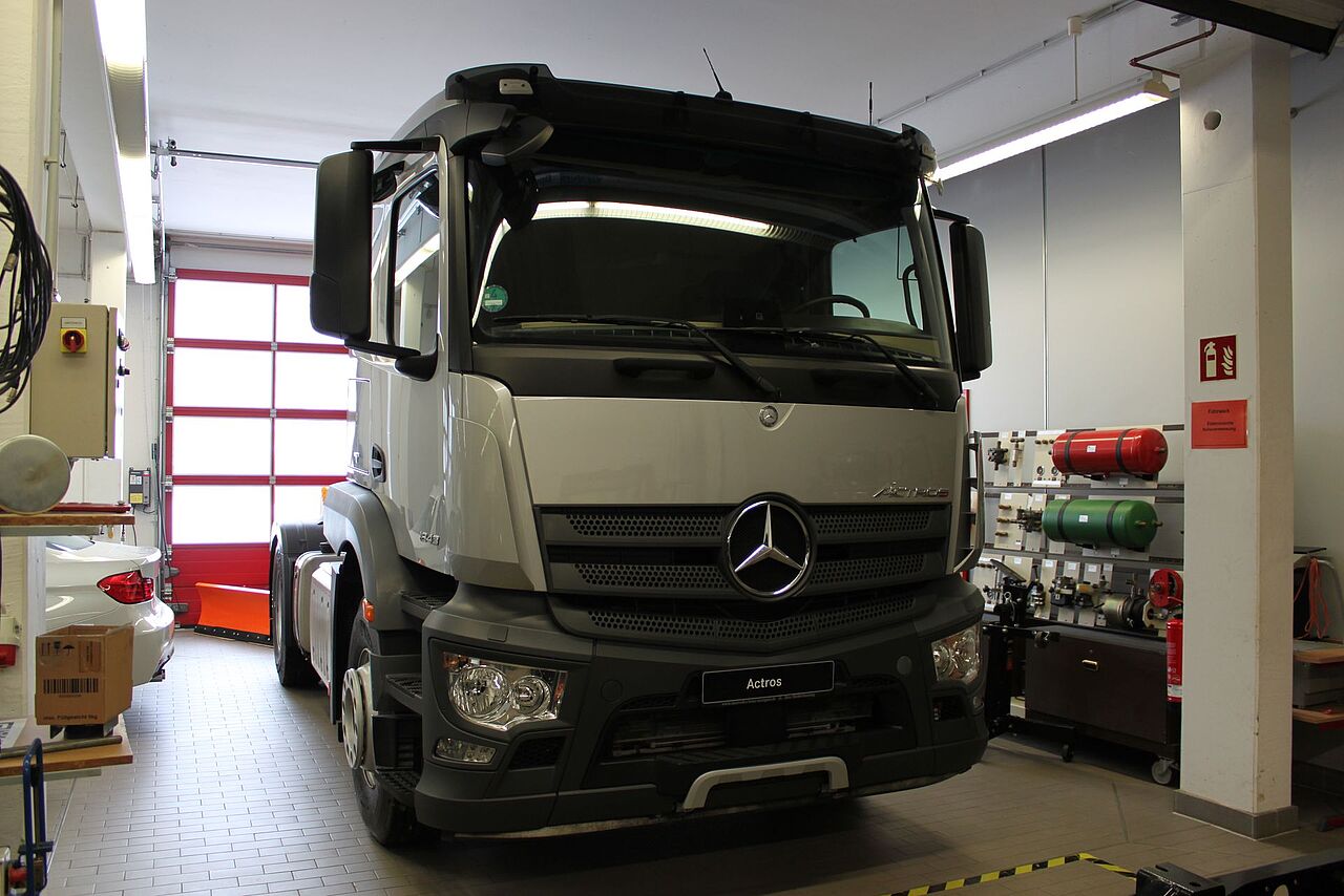 Actros 1843